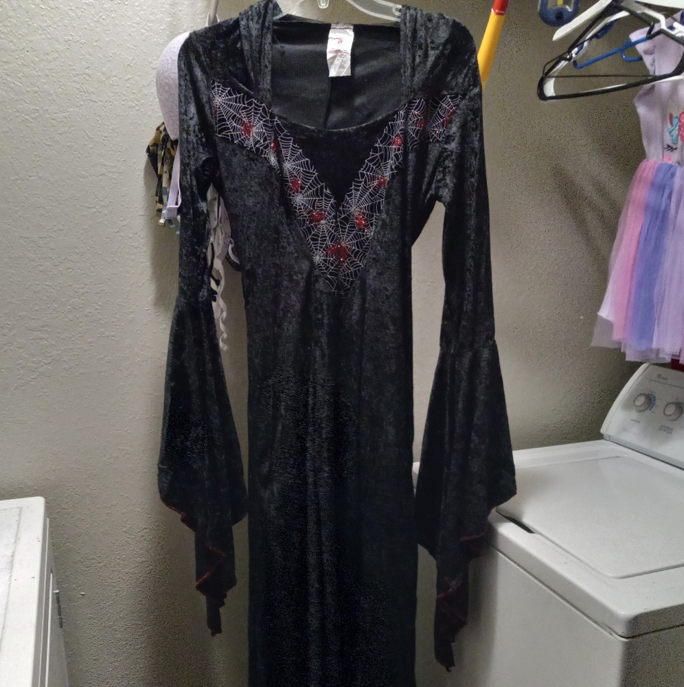 Costume